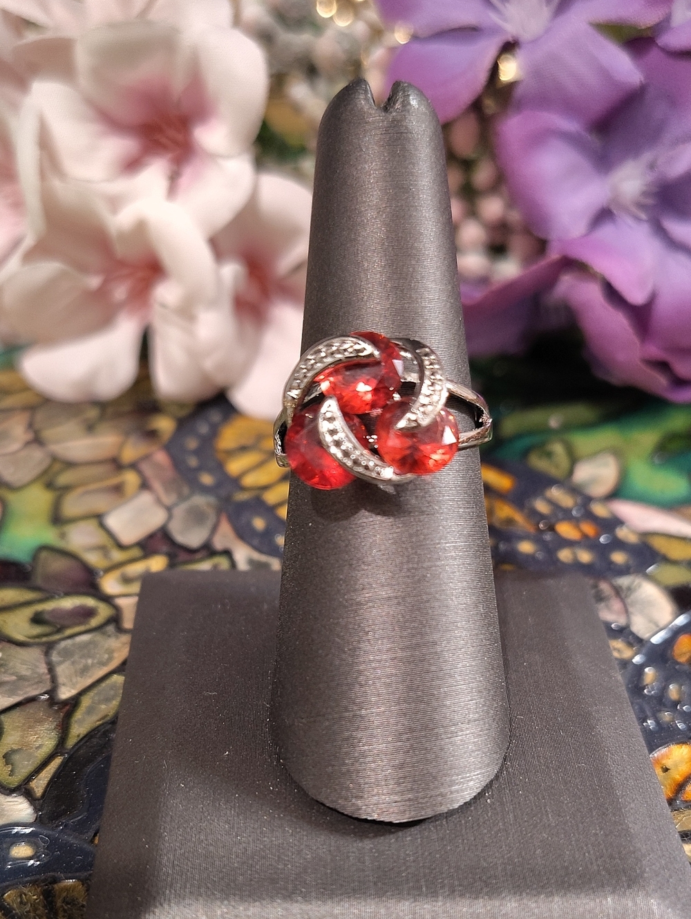 Garnet Swirl Bypass Designed Fashion Ring
